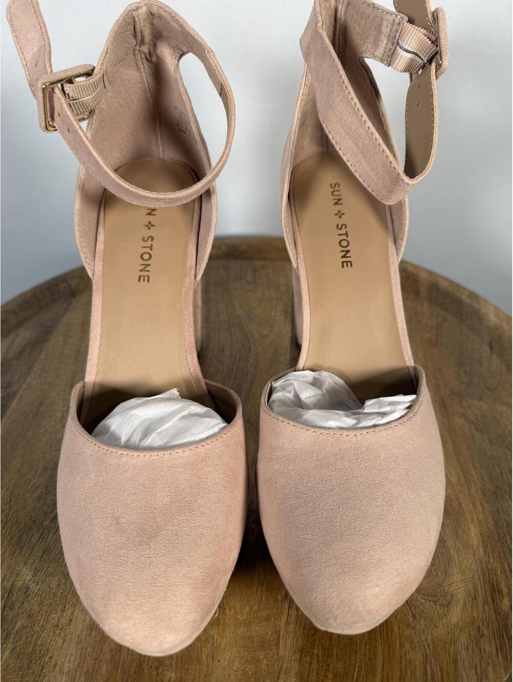 NWB Sun Stone Estrella Blush Faux Suede Platform Pumps Women's Size 10 - Picture 2 of 9